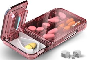 Pillensnijder | Pillenslijter en Pillenhouder van Snij&Slik â€“ Innovatief 2-in-1 Ontwerp en een Slimme Oplossing Door zijn Gebruiksgemak | Veiligheid | Duurzaam en Compact | Formaat van 11,9 x 6,3 x 1,8 cm | Roze
